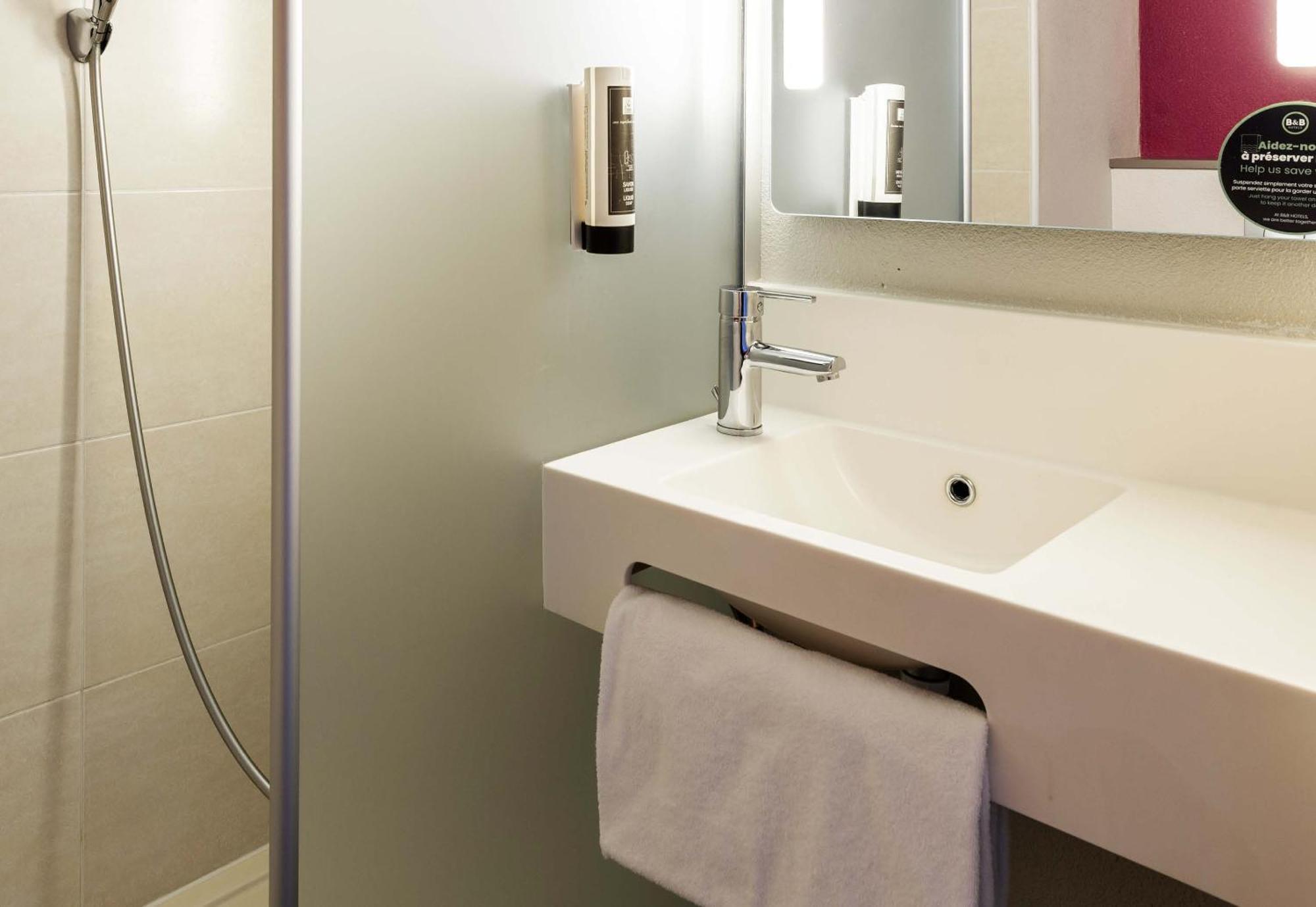 B&B HOTEL Castres Centre Gambetta Esterno foto