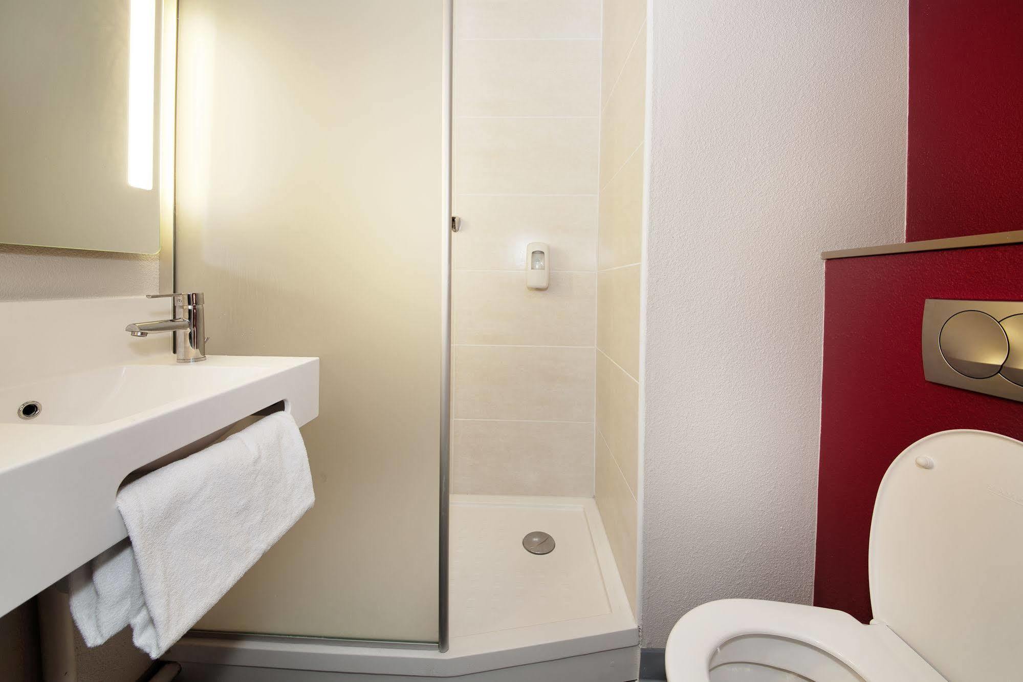 B&B HOTEL Castres Centre Gambetta Esterno foto