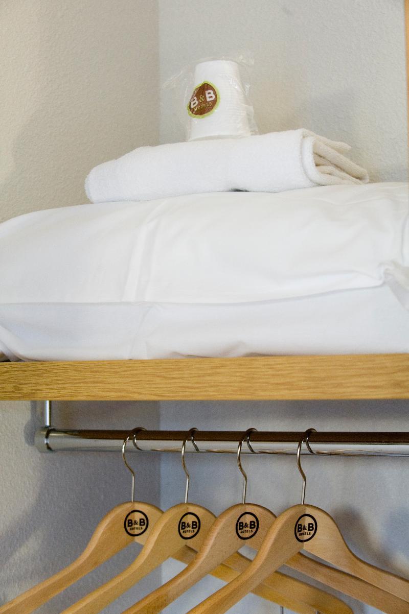 B&B HOTEL Castres Centre Gambetta Esterno foto